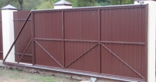 Купить откатные ворота из профнастила Клин, цена от 1761 руб.
